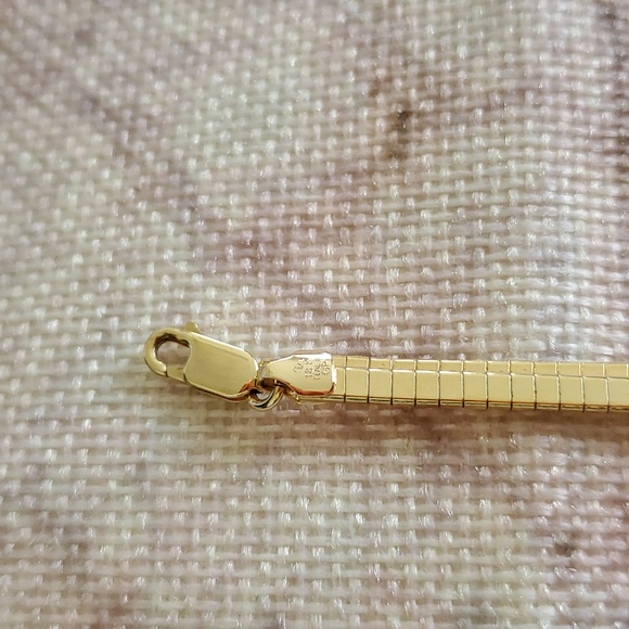 Moda Al Massimo Italian 18K Gold Cleopatra Necklace - Picture 9 of 16